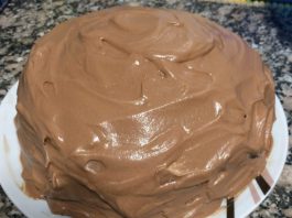 receta tarta bomba de nata y crema de chocolate