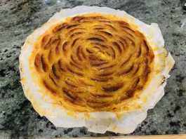 Tarta de manzana al horno de forma tradicional