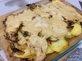 Lubina con salsa de champiñones y queso crema de forma tradicional en Las Recetas de Angy